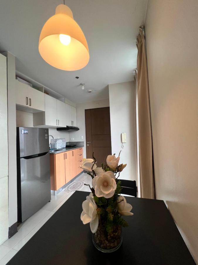 Aparthotel Manhattan Heights Tower D à Manille Extérieur photo